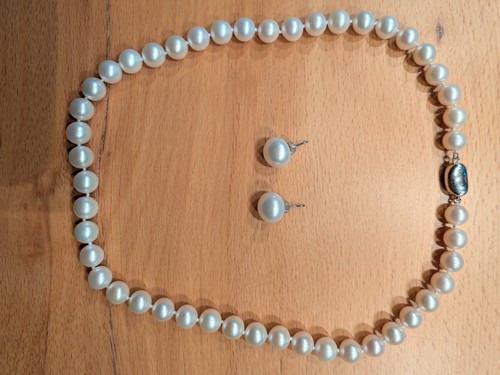 Perlenschmuckset kette und - kette,